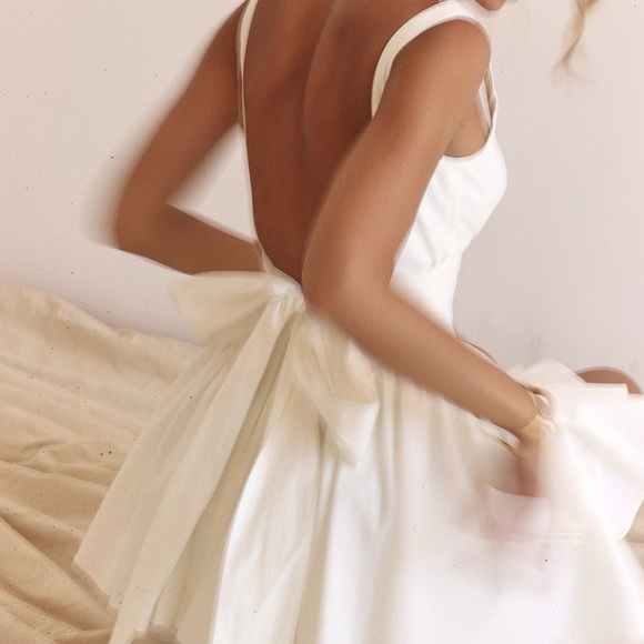 HOUSE OF CB 'Florianne' Ivory Bow Mini Dress New w/Tags - Picture 4 of 14